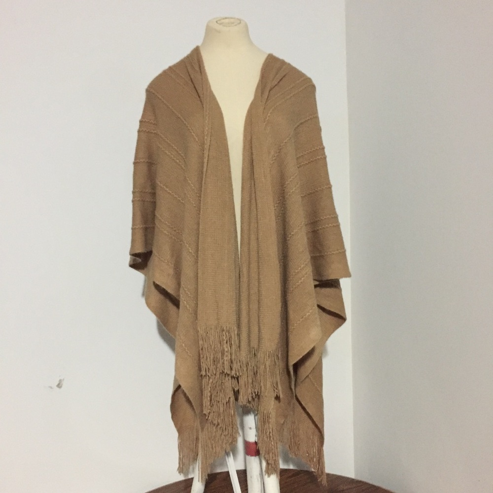 Cejon Sweater Shawl